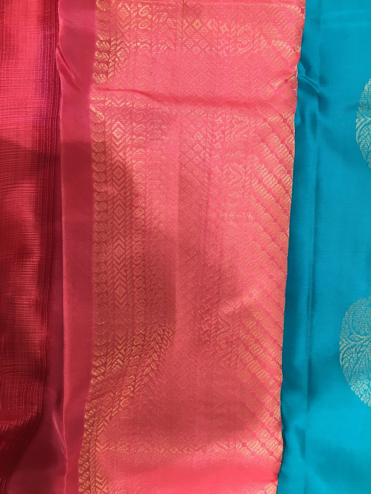 Pure Kanjivaram Fancy Body Silver Motifs Saree