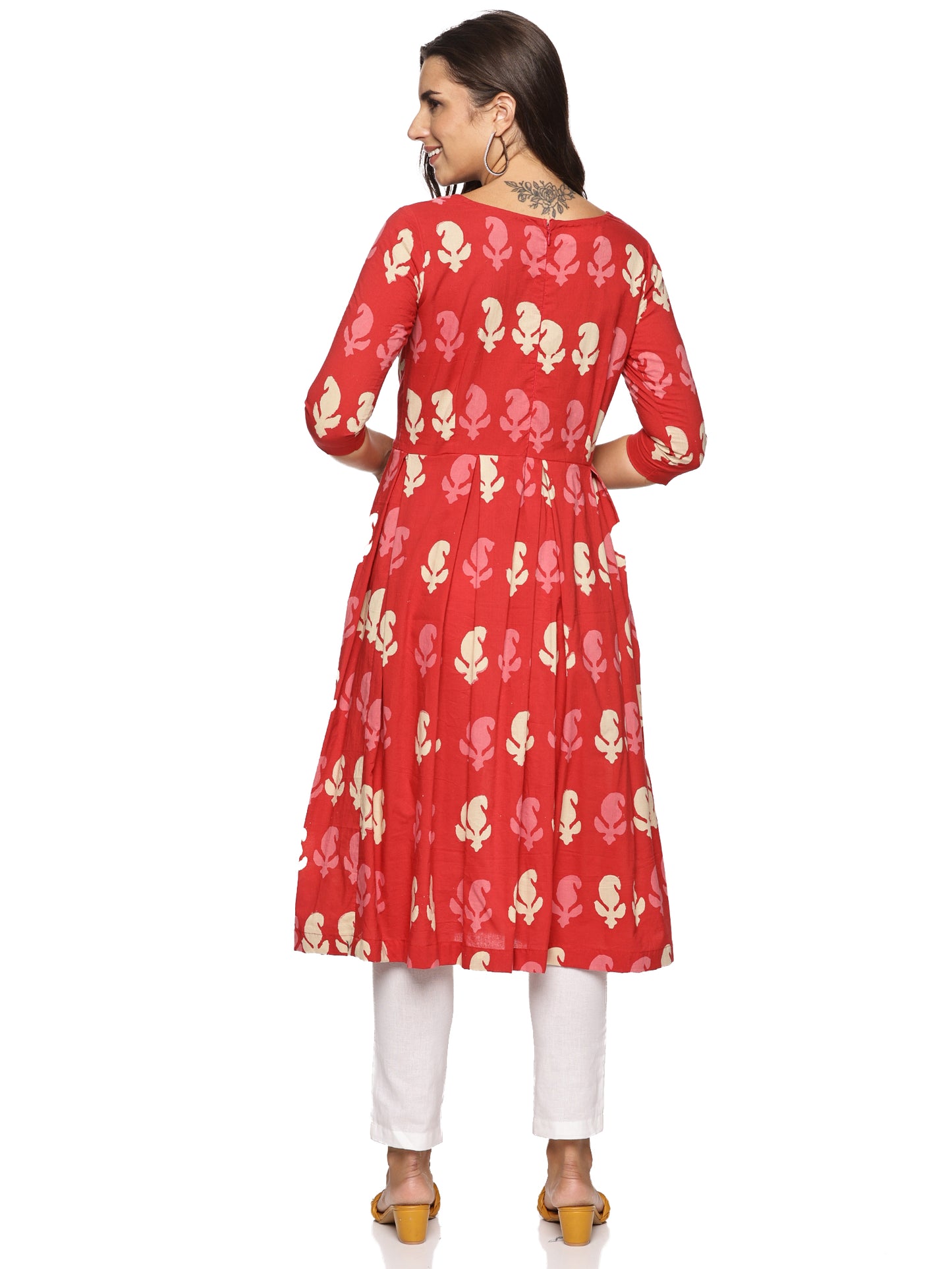 Red Kurthi