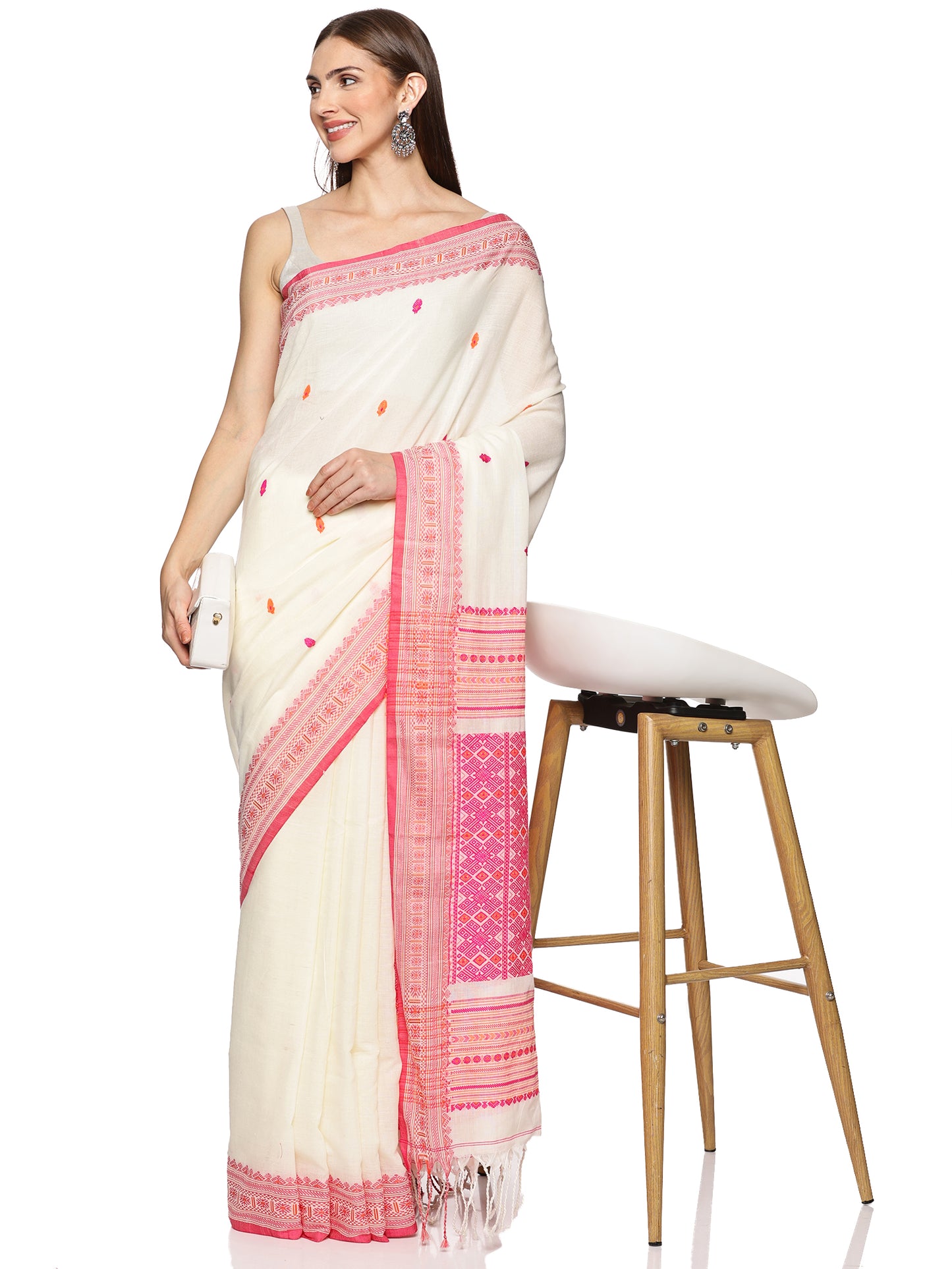 White Pink Handwoven Kadi Cotton Saree