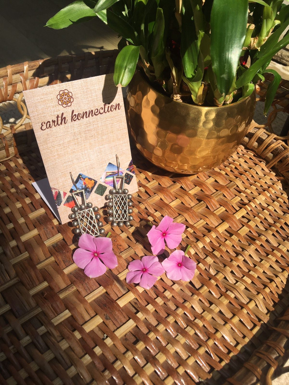 COSTUME JHUMKA EARNING