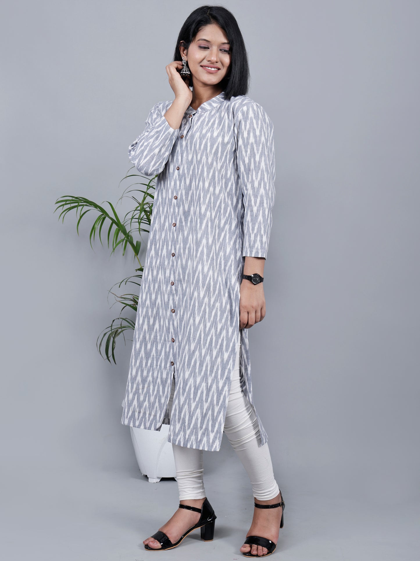 Grey & White Ikat kurta