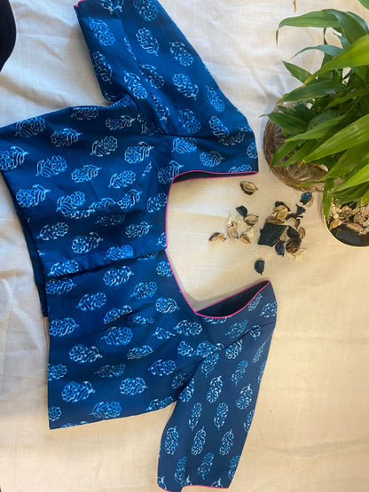 Princess cut cotton blouse