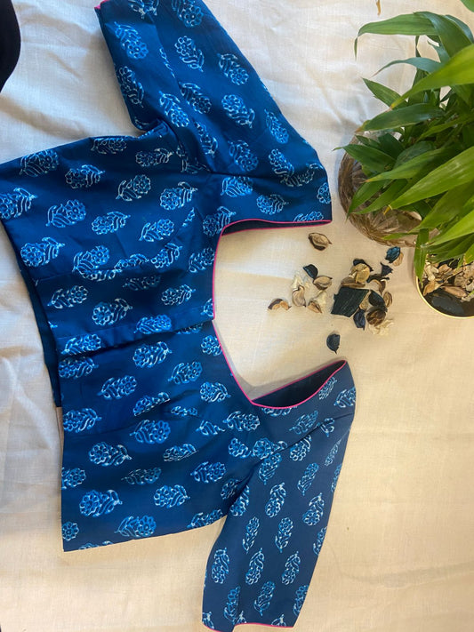 Princess cut cotton blouse