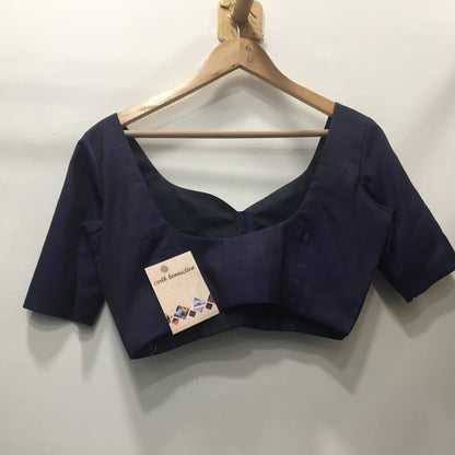 Princess cut blouse with padded