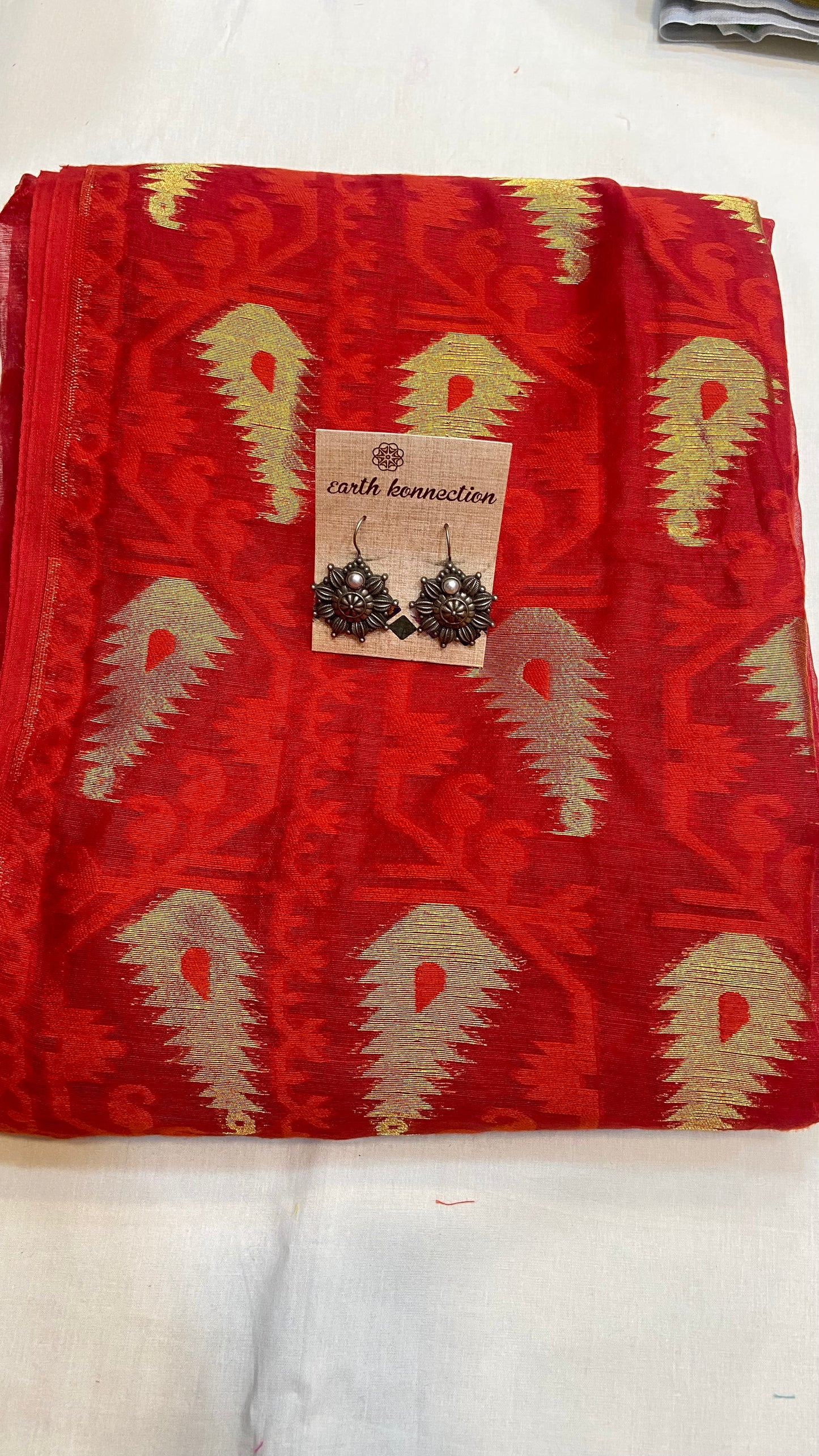 Soft Bengal cotton Jamdani saree