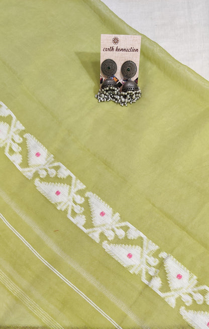 Soft Bengal cotton jamdani saree