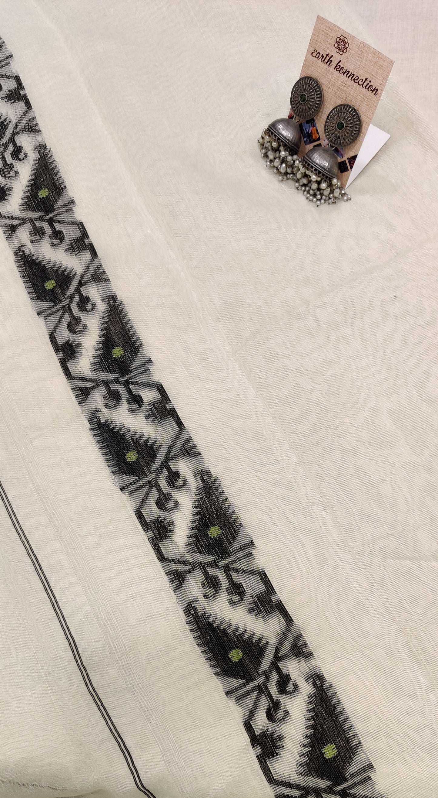 Soft Bengal cotton Jamdani saree