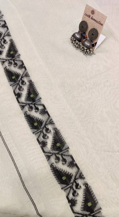 Soft Bengal cotton Jamdani saree