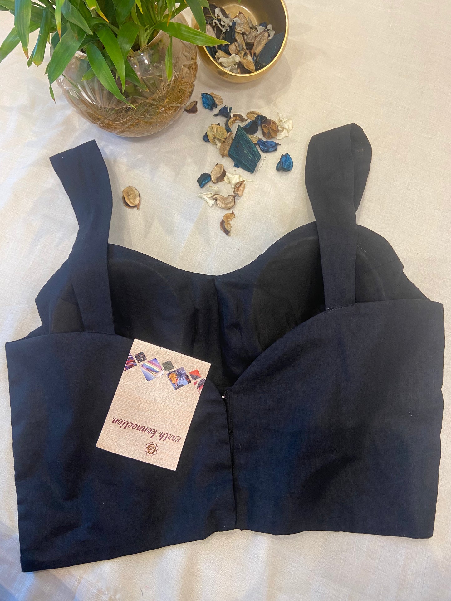 Princess cut padded blouse