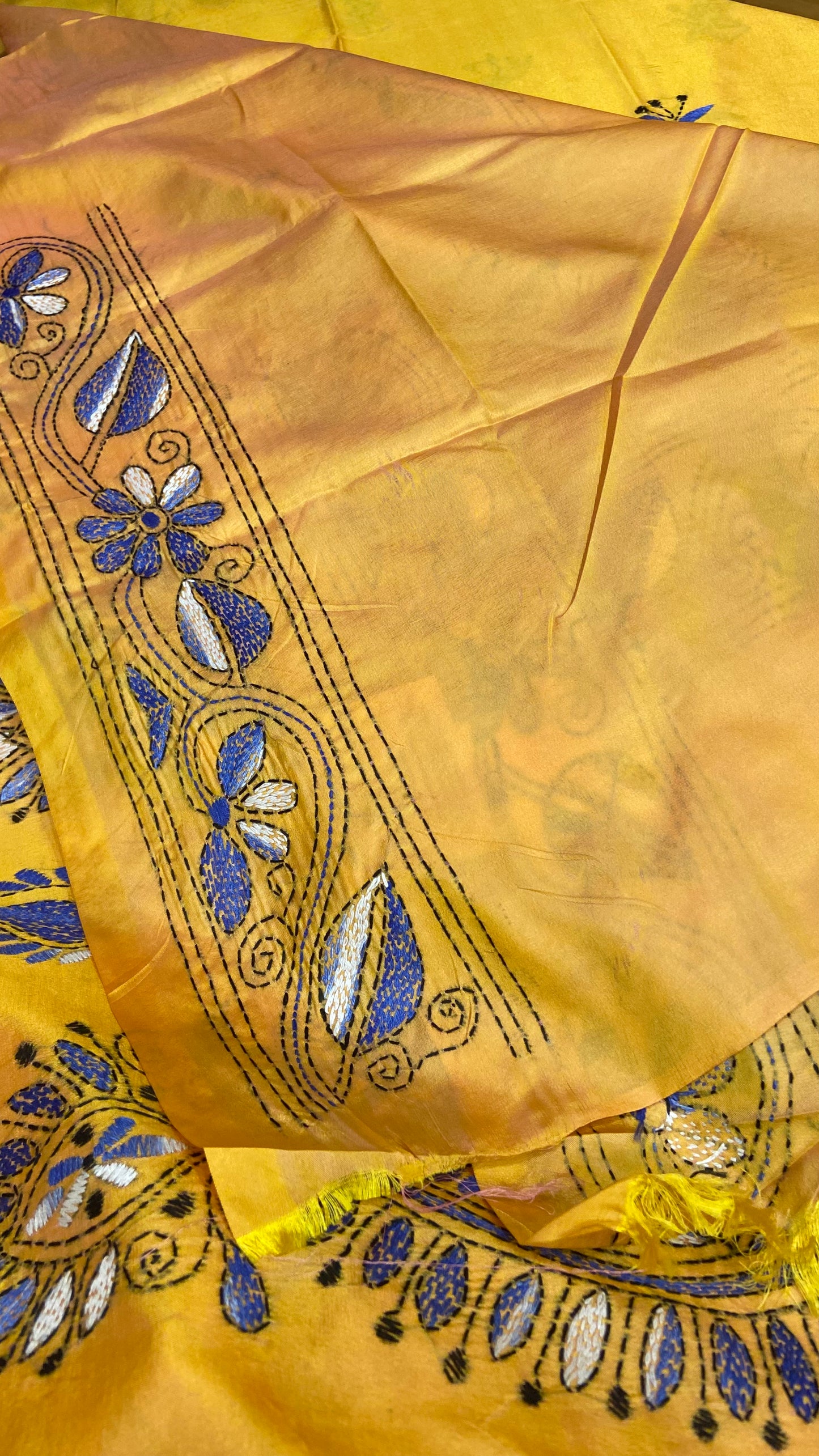 Hand embroidery kantha saree