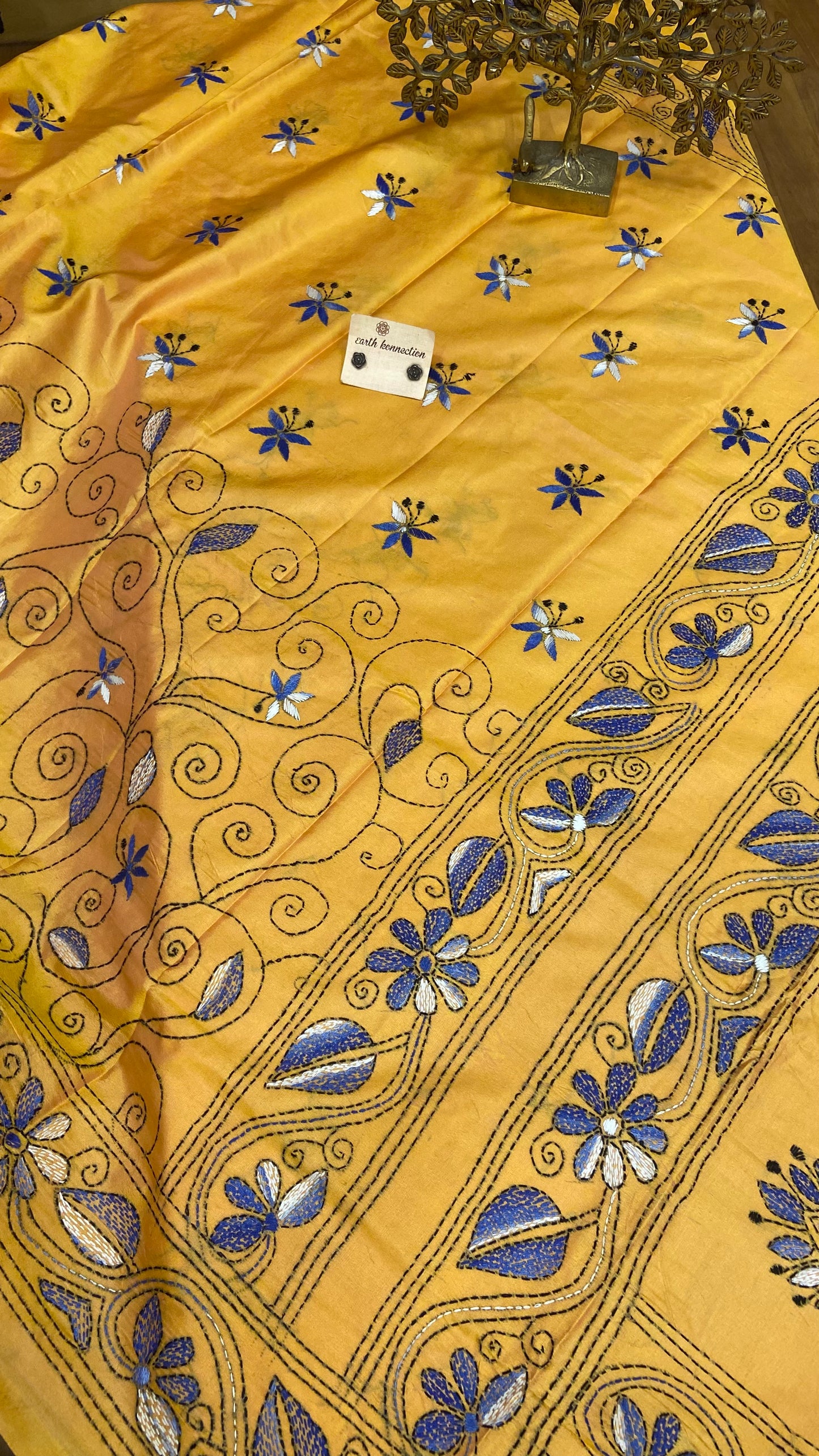Hand embroidery kantha saree