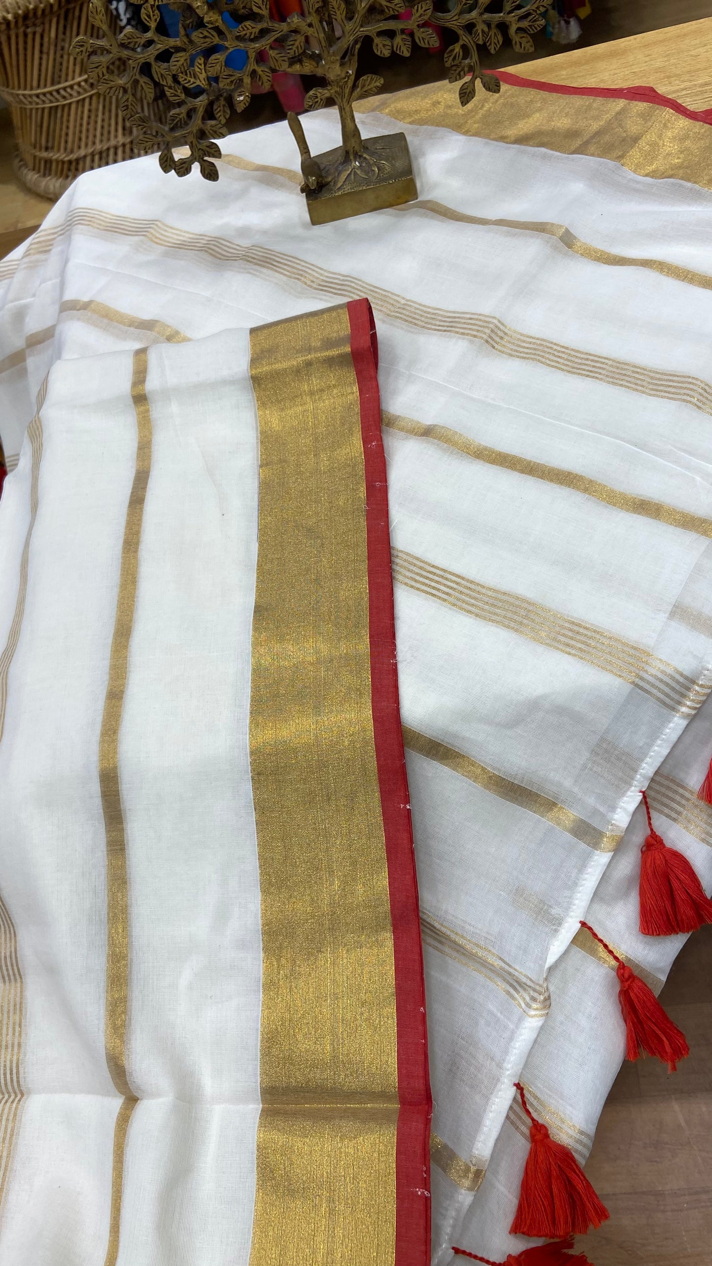 Mulmul Cotton saree