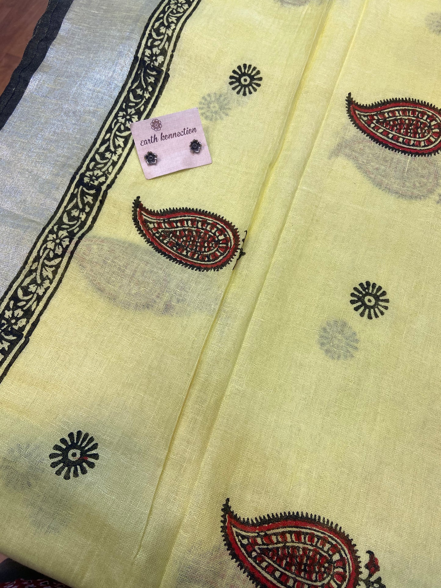 Linen saree