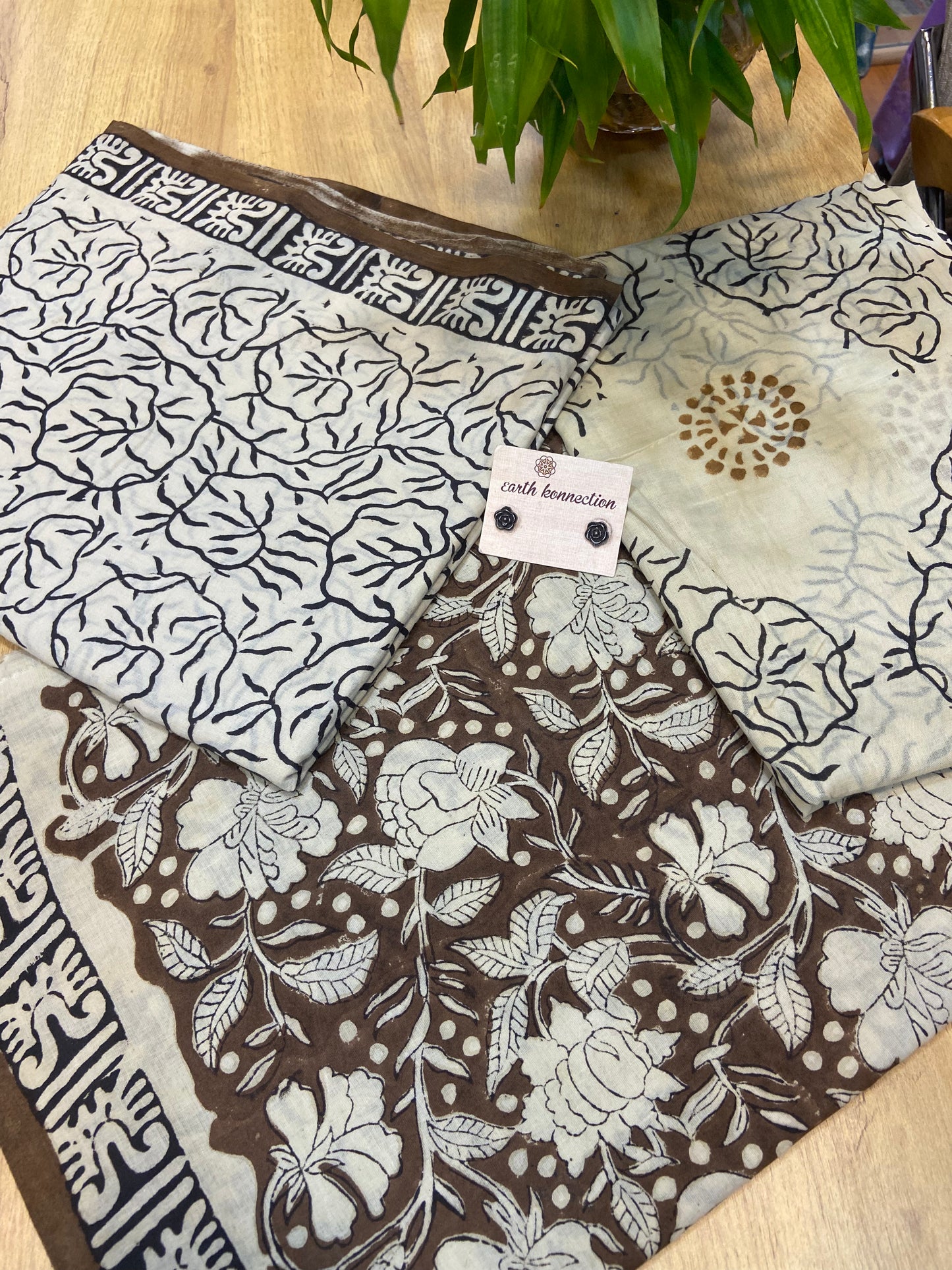 Block printed suit set