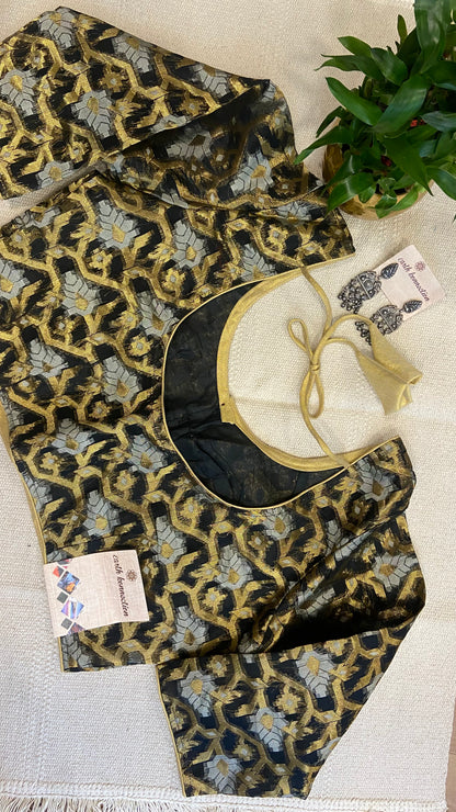 SIMPLE 4 DART BLOUSE