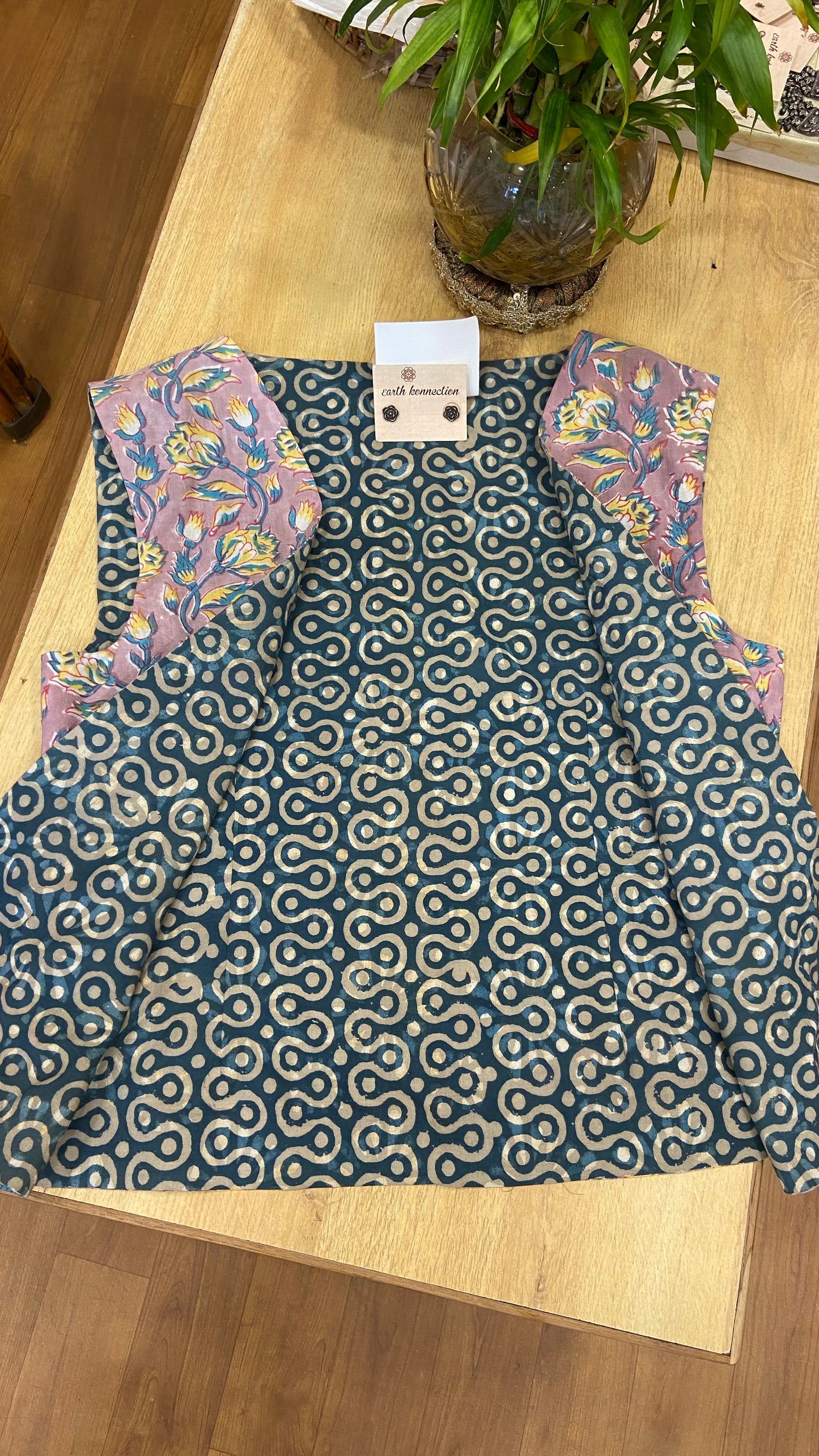 HALF REVERSIBLE JACKET