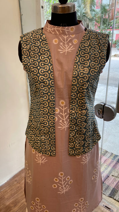 HALF REVERSIBLE JACKET