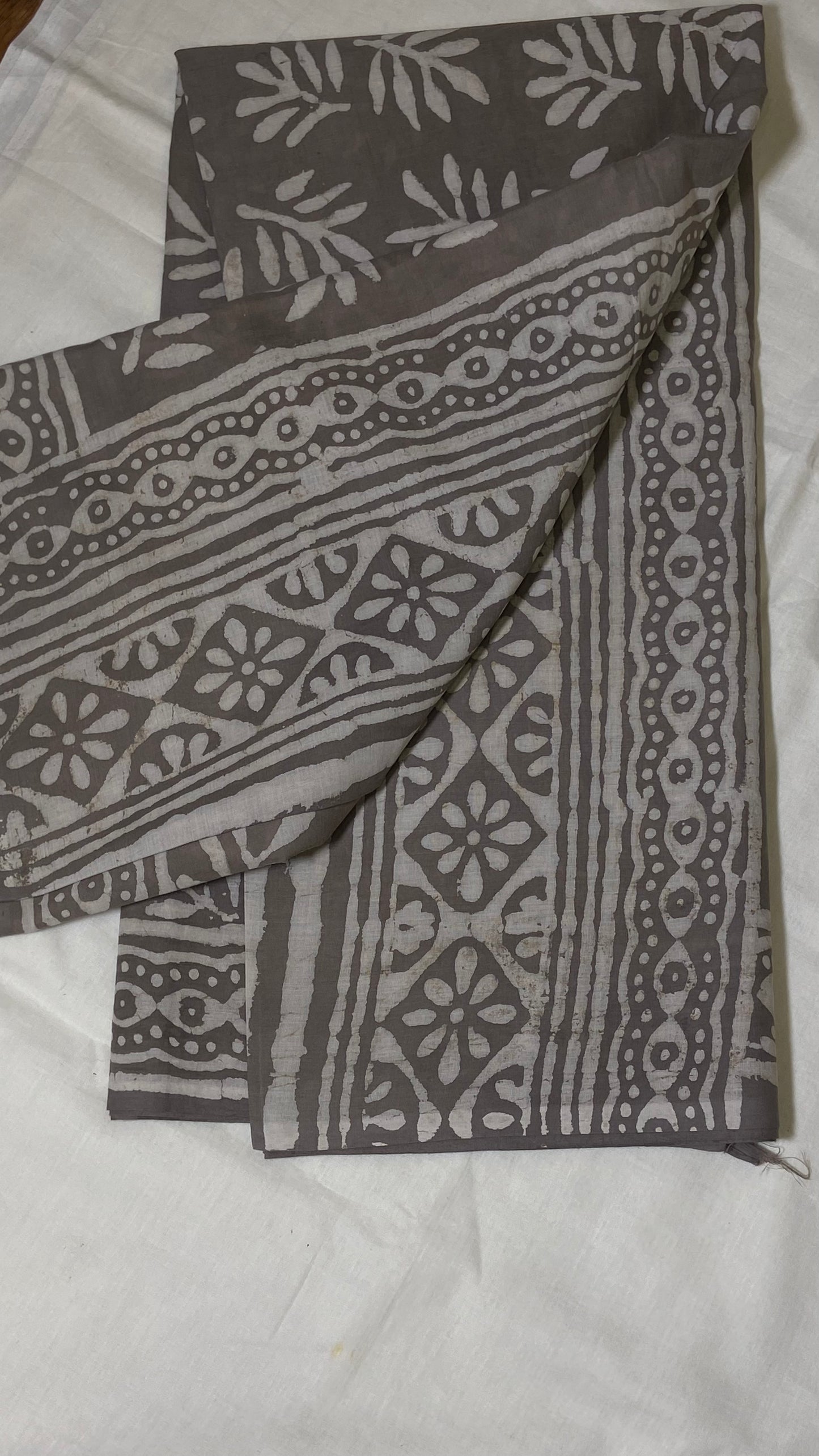 Mulmul Cotton saree