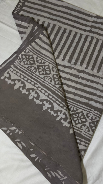 Mulmul Cotton saree