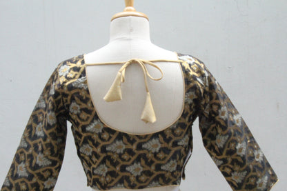 SIMPLE 4 DART BLOUSE
