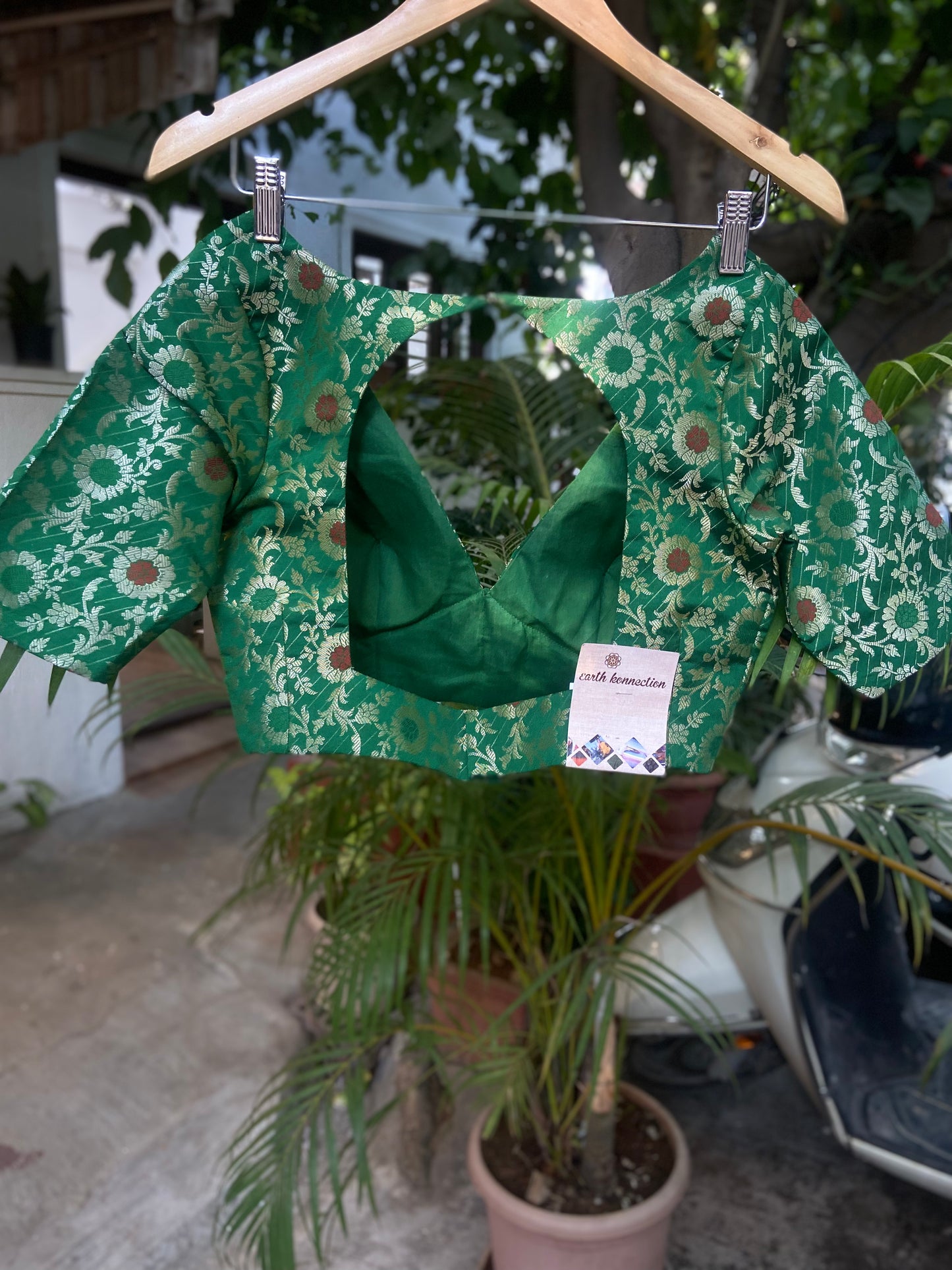 Brocade banarasi padded blouse