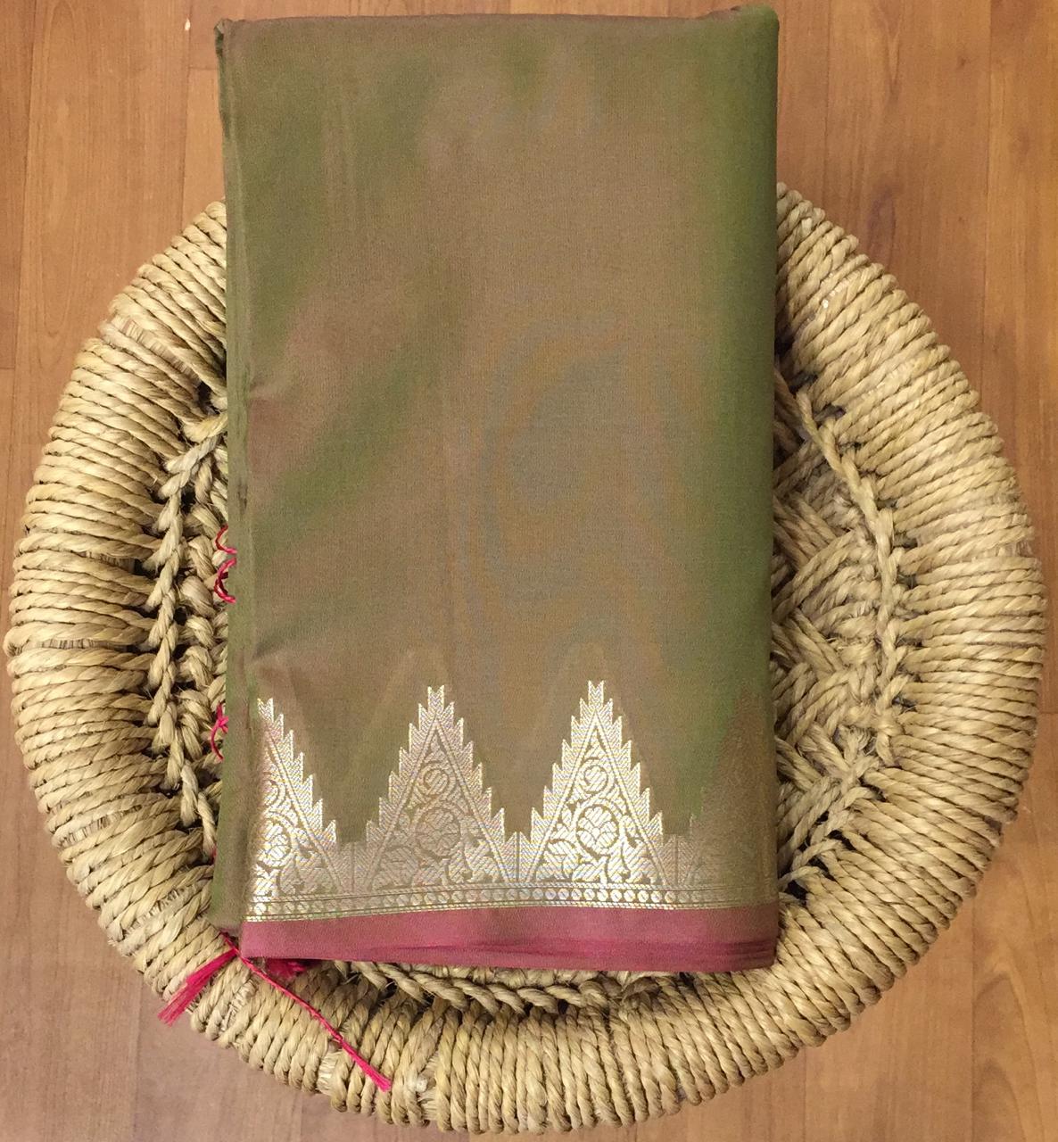 Temple Border Pure Silk Banarasi